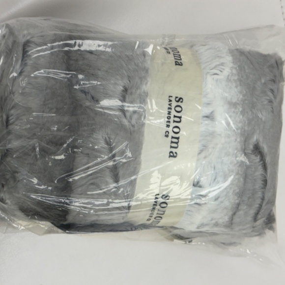 Sonoma Lavender Spa Heat Wrap Platinum Angora Microwaveable Heat Pad Silver NEW - Picture 10 of 16